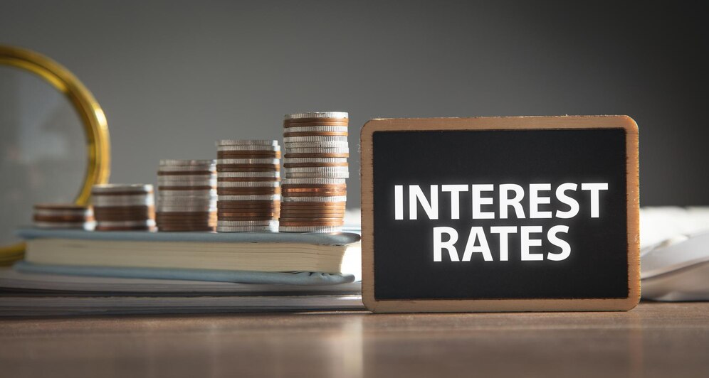  Factors That Set The Course For Interest Rates  ( Loan ) 